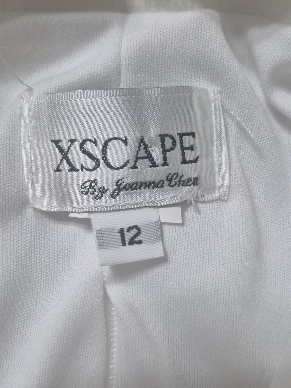 XSCAPE White Ruffle Front Sleeveless Blouse Top Size 12 Elegant Event - Picture 3 of 5